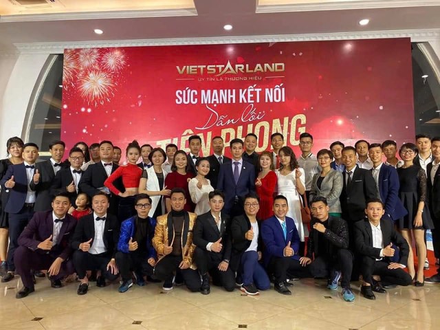 Tham dự sự kiện